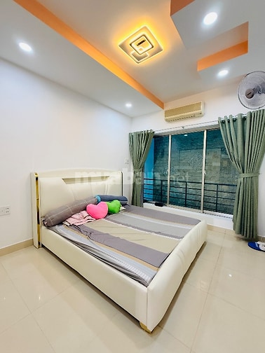 Bán Nhà 4 Tầng mới xây, hẻm xe hơi- vip Nguyễn Đình Chính- Phú Nhuận 