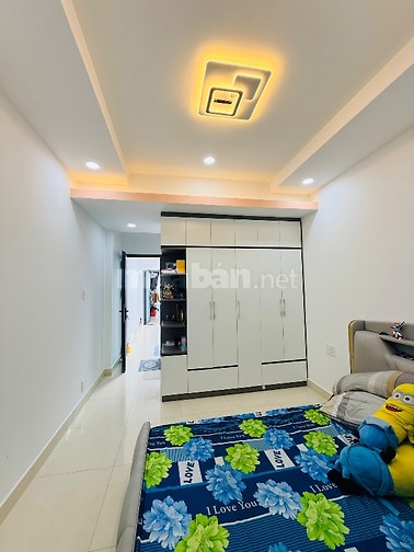 Bán Nhà 4 Tầng mới xây, hẻm xe hơi- vip Nguyễn Đình Chính- Phú Nhuận 