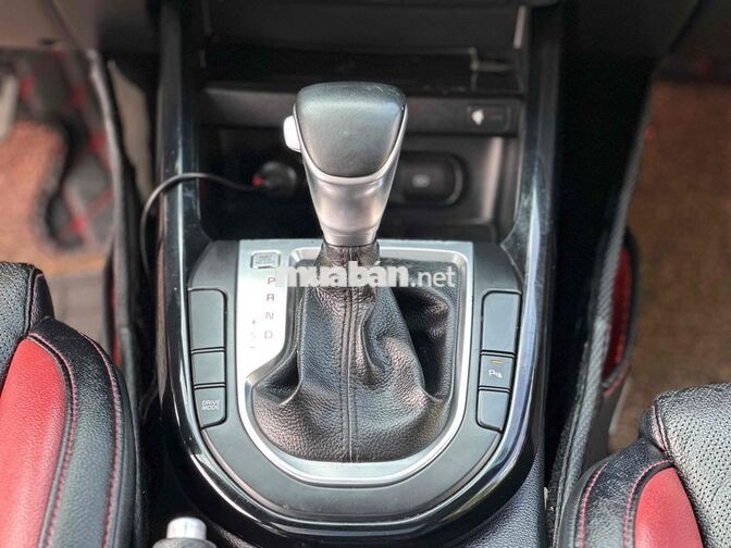 Kia Cerato 2019 Premium 2.0 Xăng 10 vạn km Đỏ