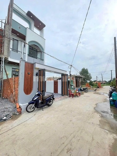 Chỉ 1 Tỷ 350TR Có Ngay Nhà 1 Trệt 1 Lầu Rạch Kiến có nội thất sẵn