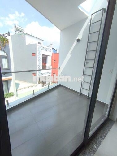 📢 Nhà 3 Tầng 3PN - Đường 4 Trường Thọ, Thủ Đức 