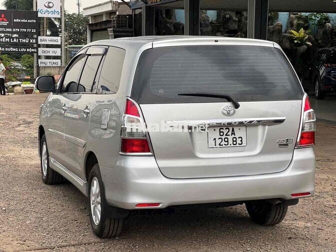 Toyota Innova 2012 E xin  Số sàn nói ko vs dịch vụ