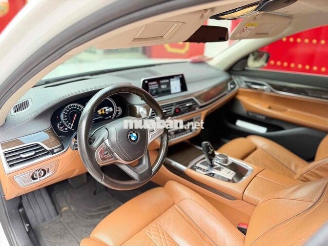 BMW 740Li 2015 Trắng 5 chỗ