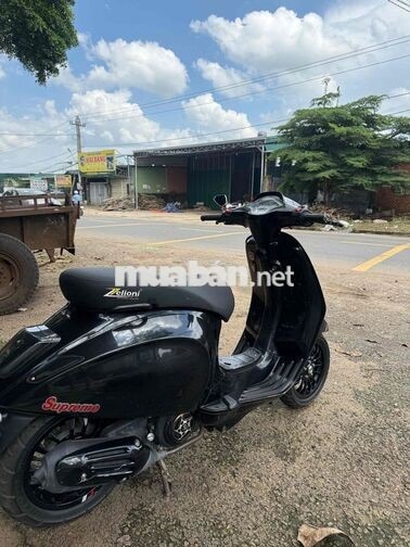 Piaggio Vespa Sprint 2022 Đen