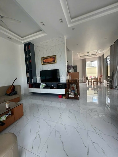 Biệt thự 3 lầu tuyệt đẹp góc 2 mặt tiền đường 16m Đặng Thuỳ Trâm, P13,