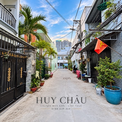 Hơn 6 tỷ sở hữu nhà 2 mặt hẻm xe hơi Quận 7 