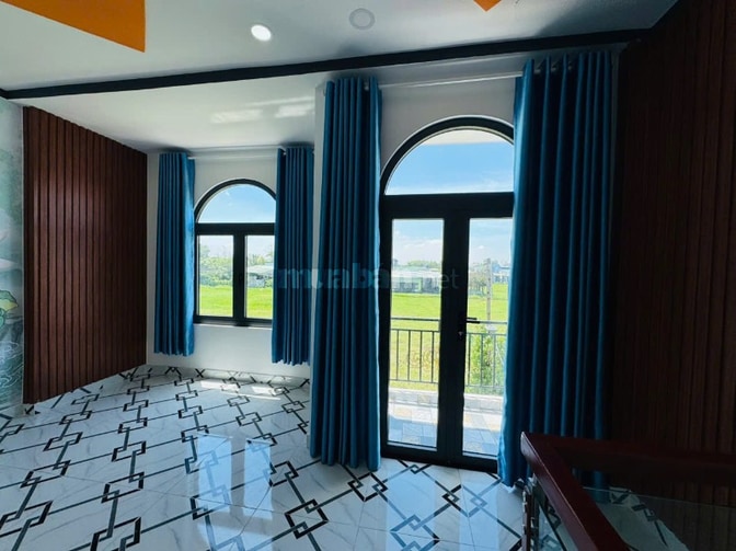 CHÍNH CHỦ BÁN NHÀ MỚI XÂY FULL NỘI THẤT SỔ HỒNG RIÊNG MỸ HẠNH LONG AN
