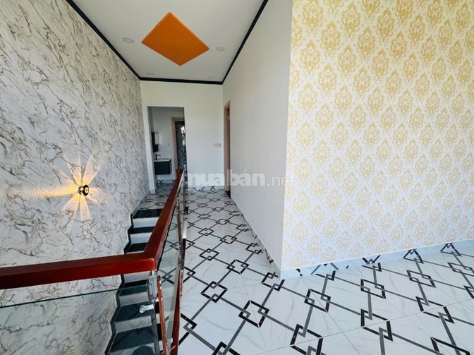 CHÍNH CHỦ BÁN NHÀ MỚI XÂY FULL NỘI THẤT SỔ HỒNG RIÊNG MỸ HẠNH LONG AN