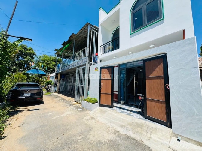 CHÍNH CHỦ BÁN NHÀ MỚI XÂY FULL NỘI THẤT SỔ HỒNG RIÊNG MỸ HẠNH LONG AN
