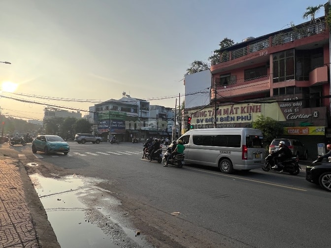 Bán nhà góc 2 mặt tiền kinh doanh Chu Văn An - Đinh Bộ Lĩnh, P26, Q.Bì