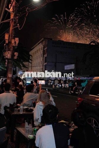 Cần sang nhượng MB kinh doanh quán nhậu 170m2 ngang 9m đường đống đa