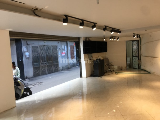 Cho thuê cửa hàng 80m2 tại 39B ngõ 259 Yên Hòa,Hà Nội