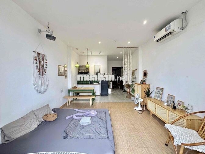 Studio Ban công - Full nội thất - Gần công viên Thỏ Trắng- Khu sầm uất