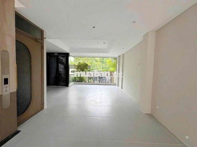 TÒA NHÀ KHU VIP - Trần Thiện Chánh , P.12, Q.10 - Hầm Xe, Thang Máy, S