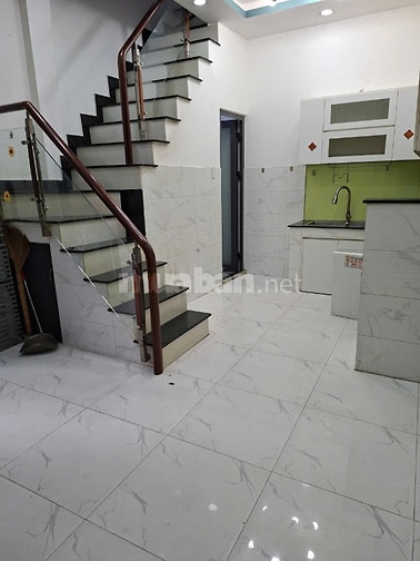 Nhà bán 42/23 Nguyển Duy, P. Chánh Hưng 4x6m, nở hậu 4,2m, trệt, 2 lầu