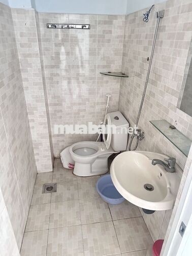 Mình còn 2 phòng cần cho thuê Quận 3