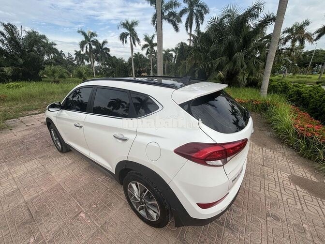 Hyundai Tucson Đặc biệt 2018 Trắng Dưới 6 vạn