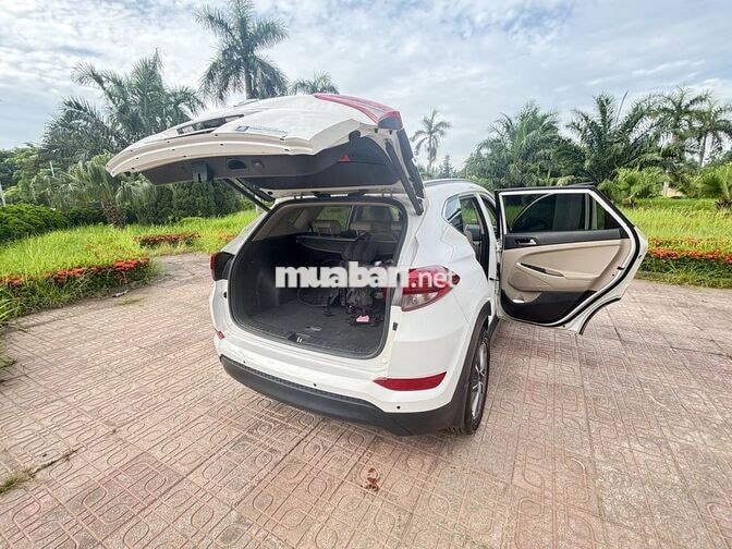 Hyundai Tucson Đặc biệt 2018 Trắng Dưới 6 vạn
