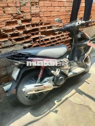 Xe số Suzuki Đỏ đen
