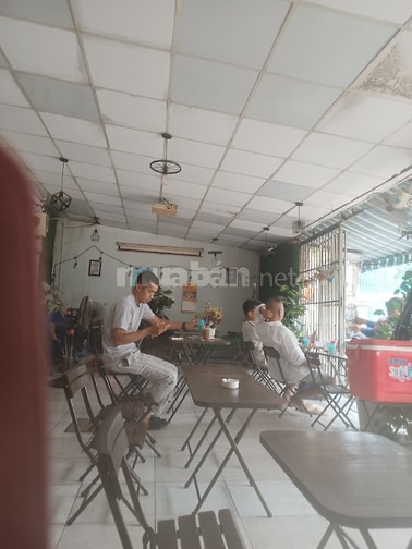 Quần áo trang sức  phụ kiện trưng bày