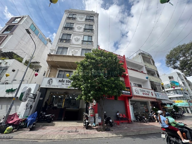 Tòa nhà căn hộ dịch vụ 21 phòng Quận 1 Mai Thị Lựu 75 tỷ HĐ thuê 210tr