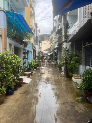 Chính Chủ Cần Bán Gấp Nhà Hẻm 80/ Lãnh Binh Thăng P. Phú Thọ.