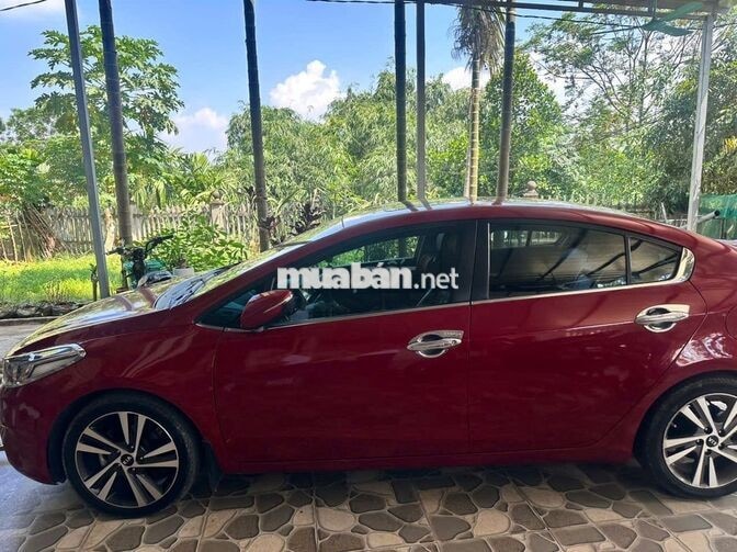 KIA Cerato 2018 Số tự động Đỏ
