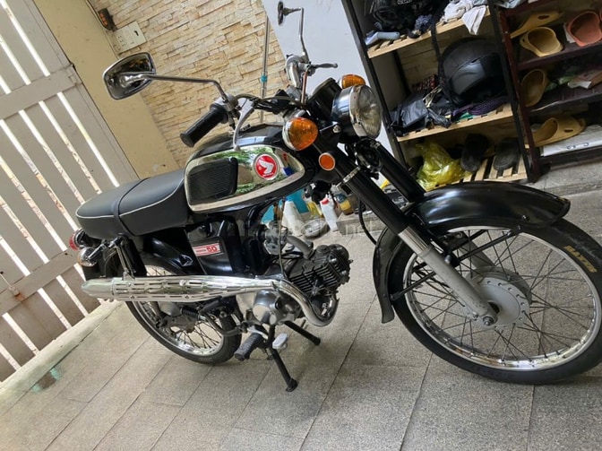 Chia sẻ lại con Honda CD gù dòng Châu Âu có đề