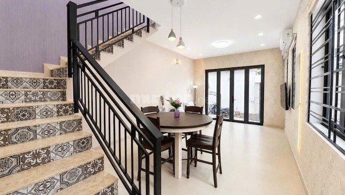 Bán biệt thự 333,4m2 khu Thảo Điền cũ, dòng tiền 65 tr/th, giá 40 tỷ