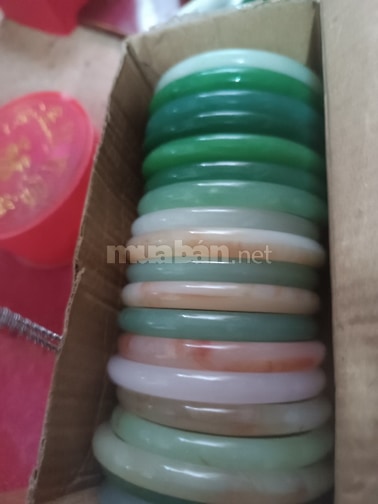 Quần áo trang sức  phụ kiện trưng bày