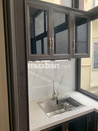 Bán hoặc cho thuê nhà số 2 ngõ 26 Xuân Diệu, Tây Hồ, nhà 7,5 tầng