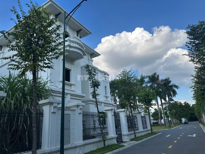 Siêu Hiếm! Chính Chủ Bán BT Đơn Lập Vườn Cam, Góc 290m2 View Công Viên