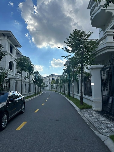 Siêu Hiếm! Chính Chủ Bán BT Đơn Lập Vườn Cam, Góc 290m2 View Công Viên
