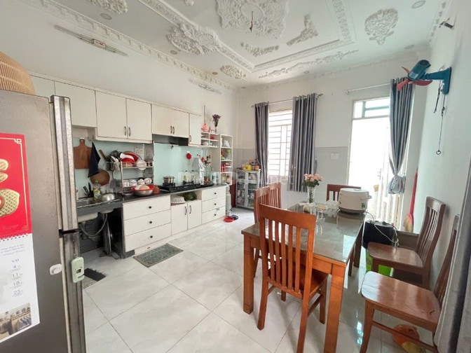 BÁN GẤP NHÀ CHÍNH CHỦ -73,5m2 - TT NHÀ BÈ - NHÀ ĐẸP VÔ Ở NGAY
