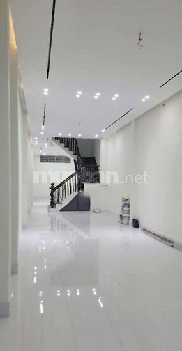 Nhà nguyên căn (1 trệt mặt bằng kinh doanh-1 lầu 2 PN) 139m2 giá 15tr/