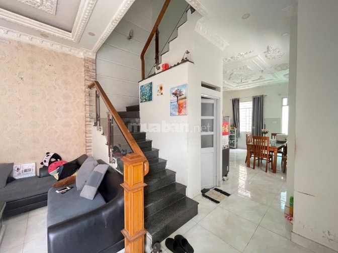 BÁN GẤP NHÀ CHÍNH CHỦ -73,5m2 - TT NHÀ BÈ - NHÀ ĐẸP VÔ Ở NGAY