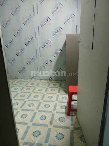 Cho 1 nữ thuê 1 phòng riêng biệt, nữ hiền hiền ạ,gần chợ Bình Thới. 