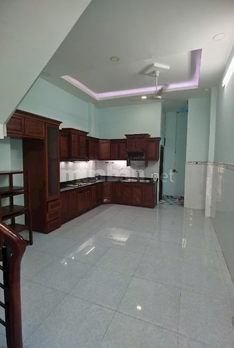Cho nhà riêng khu Phan Xích Long, 2p ngủ, nội thất giá 14tr/tháng