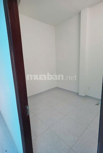 Cho nhà riêng khu Phan Xích Long, 2p ngủ, nội thất giá 14tr/tháng
