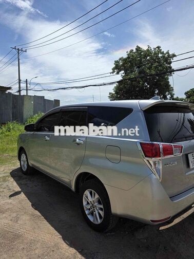 Toyota Innova 2017 2.0E - 130000 km