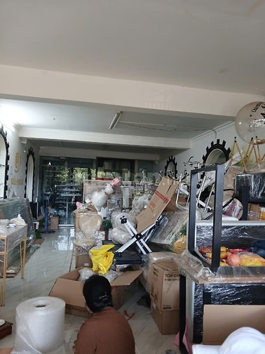 Cho thuê nhà mặt đường vũ tông phan