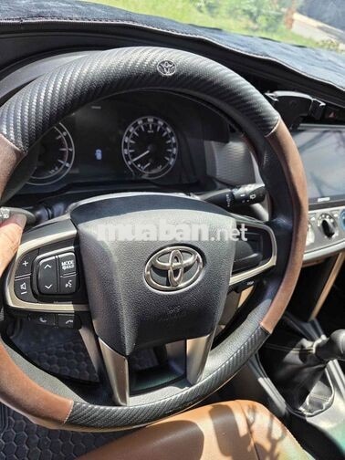 Toyota Innova 2017 2.0E - 130000 km