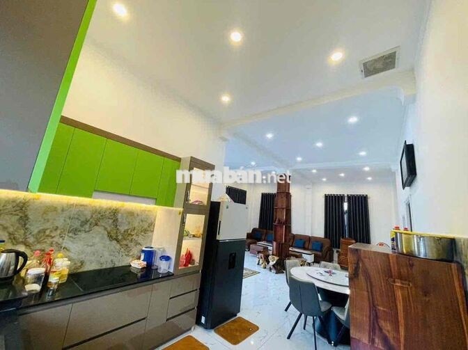 Cho Thuê Biệt Thự Villa Sân Vườn 5Phòng Ngủ Phường Tân An View Sông SG