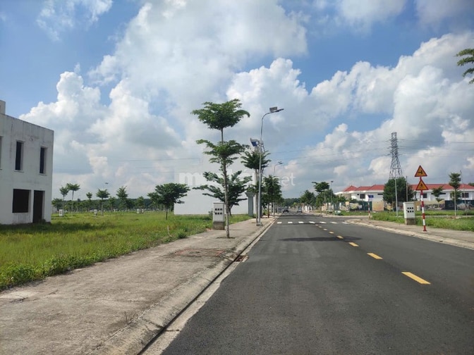 GẤPPPP! CẦN BÁN GẤP LÔ ĐẤT 5X15 GẦN NÚT GIAO CAO TỐC