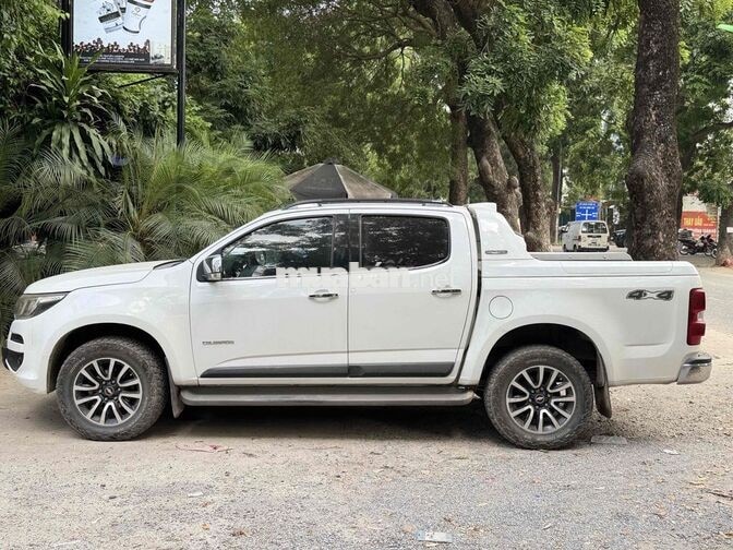 Chevrolet Colorado Trắng 5 chỗ Thái Lan