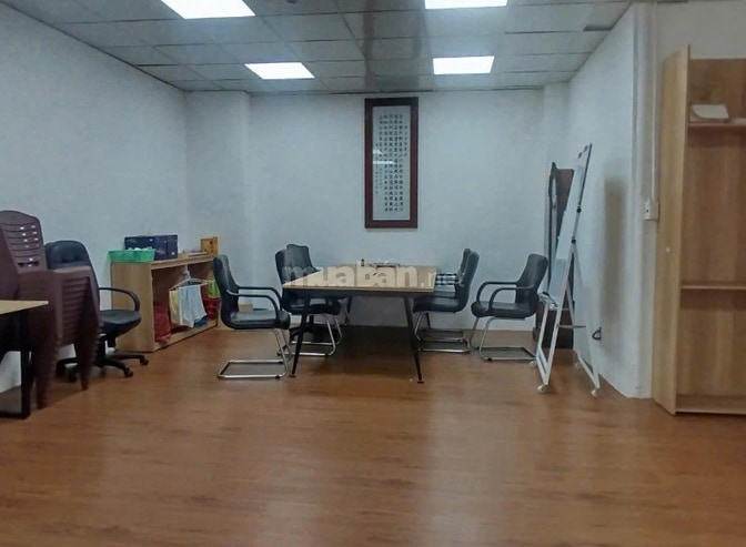 TÒA NHÀ PHẠM VĂN ĐỒNG DT 9X25M SD 1000m2 1 HẦM + 6 LẦU 90TR/THÁNG