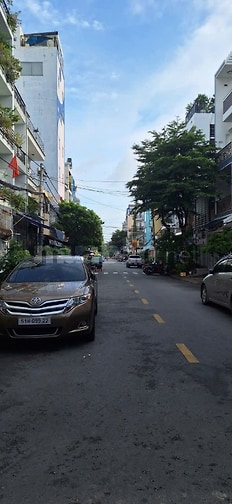 Cho thuê nhà mặt tiền Đông Hồ, P.4, Quận 8, 3,5x12m, trệt, 1 lầu, ST