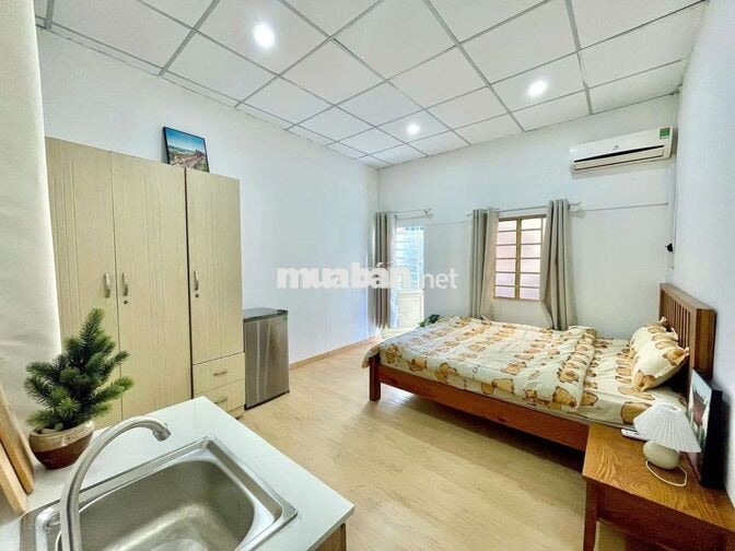 Ban công nội thất mới 100% ngay Hoàng Sa Trường Sa Quận 3 