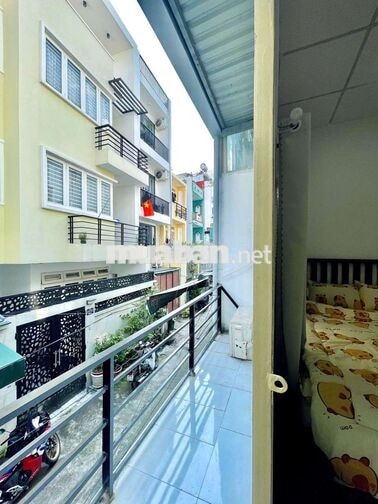 Ban công nội thất mới 100% ngay Hoàng Sa Trường Sa Quận 3 