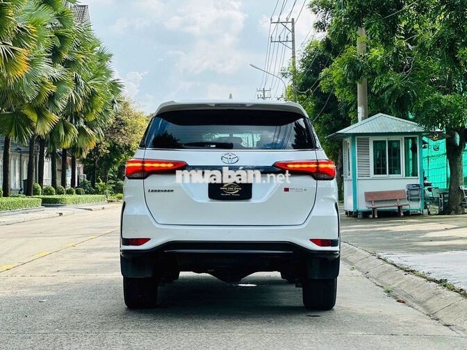 Toyota Fortuner Legender 2.4 4x2 AT 2025 Trắng